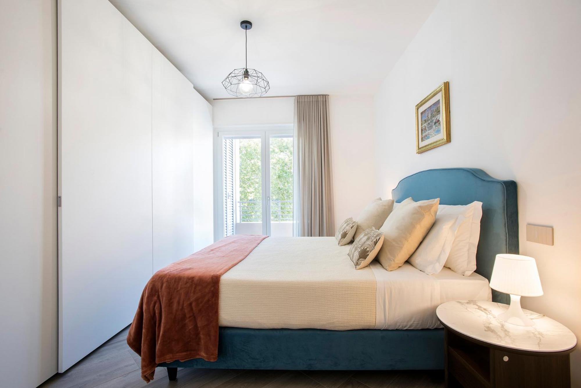 Sky Luxury Rom